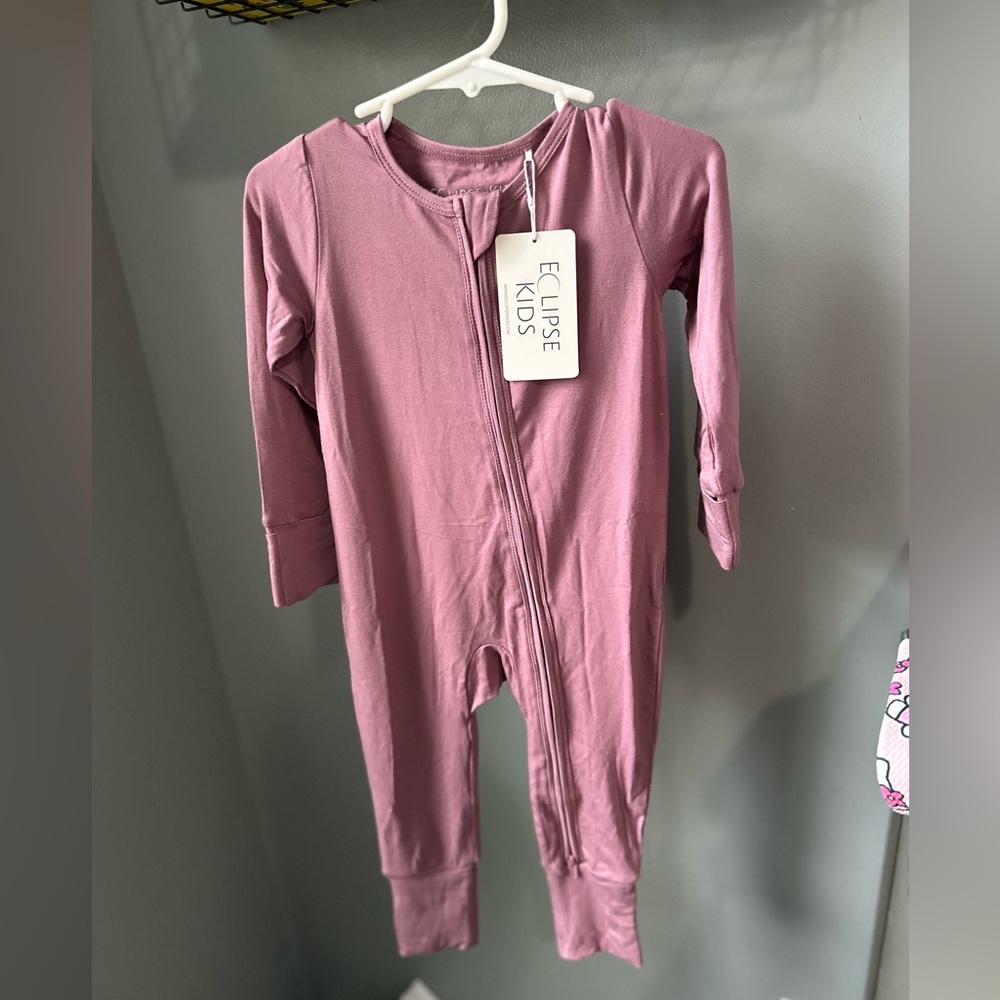 Bamboo Romper NWT: Iris